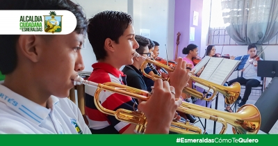 Alcaldía apoya participación de “Orquesta Esmeraldas de Hoy” en encuentro intercultural